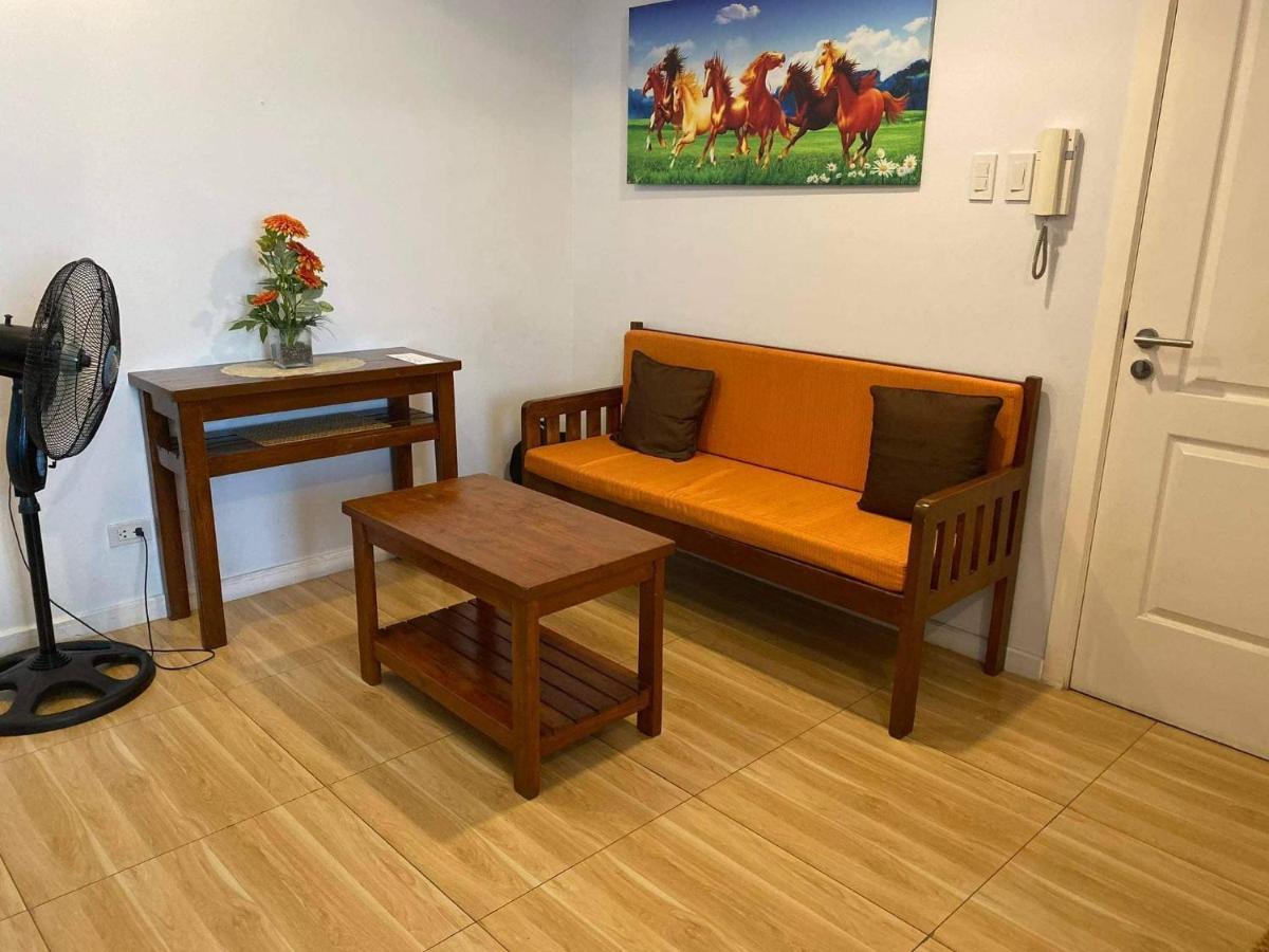Azure C5 Man-Made Beach Balcony Multiple Units Манила Екстериор снимка