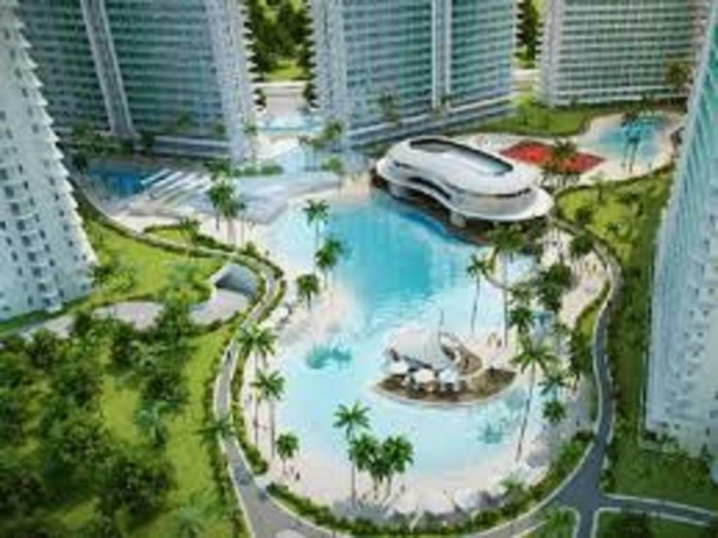 Azure C5 Man-Made Beach Balcony Multiple Units Манила Екстериор снимка