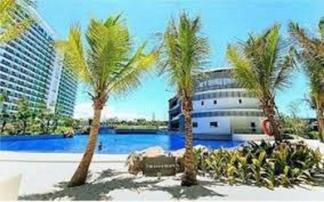Azure C5 Man-Made Beach Balcony Multiple Units Манила Екстериор снимка