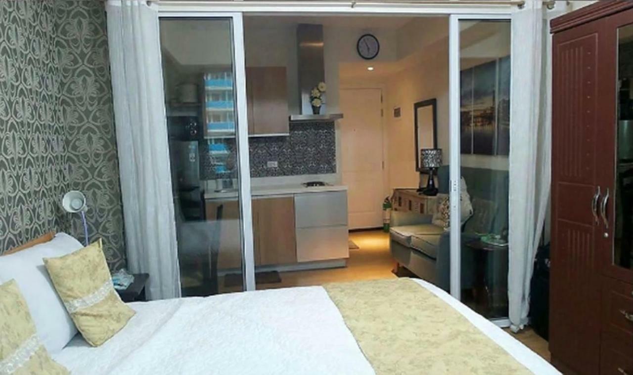 Azure C5 Man-Made Beach Balcony Multiple Units Манила Екстериор снимка